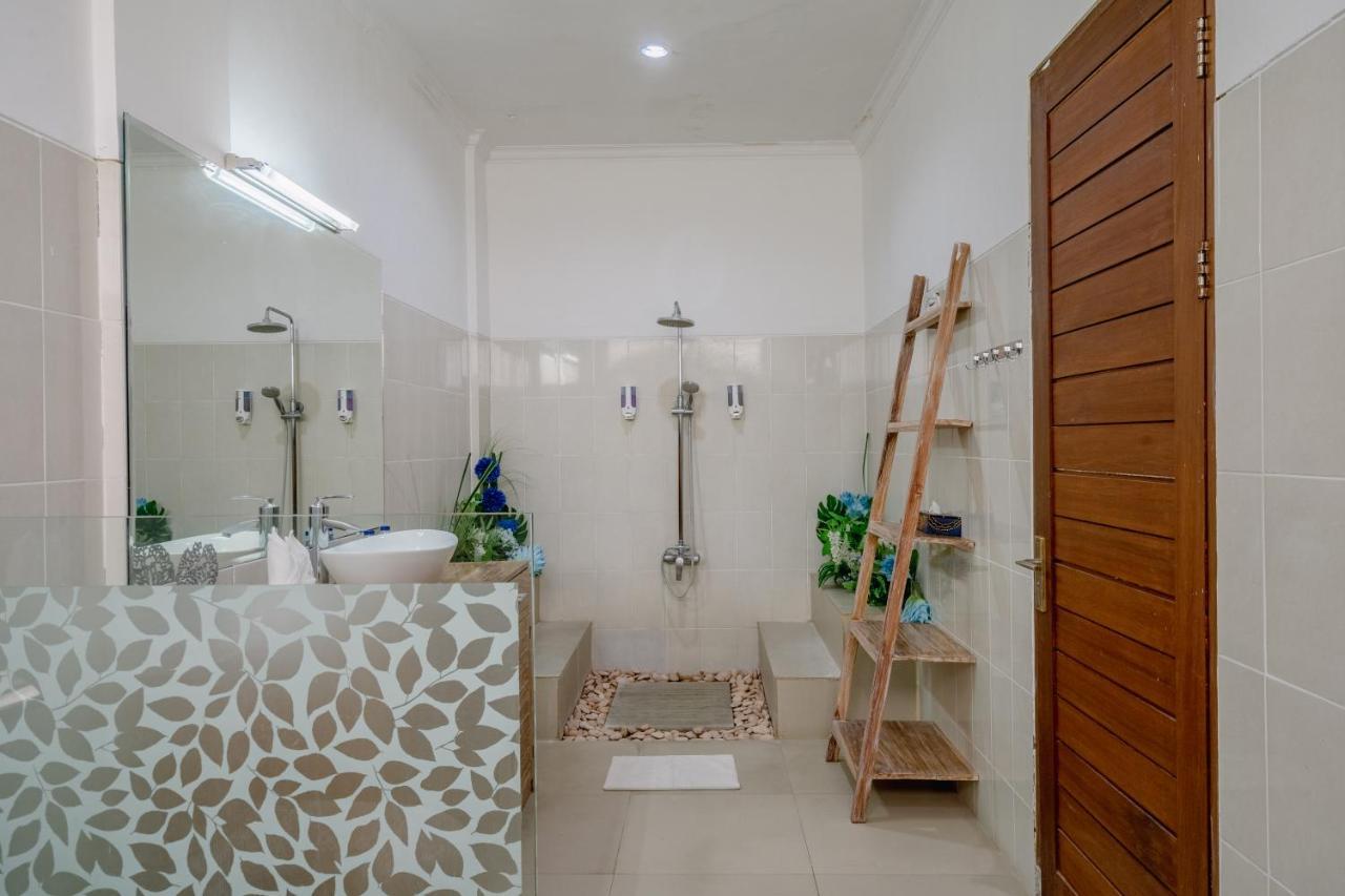 Villa Alleira Seminyak By Best Deals Asia Hospitality מראה חיצוני תמונה