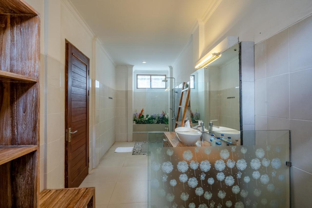 Villa Alleira Seminyak By Best Deals Asia Hospitality מראה חיצוני תמונה