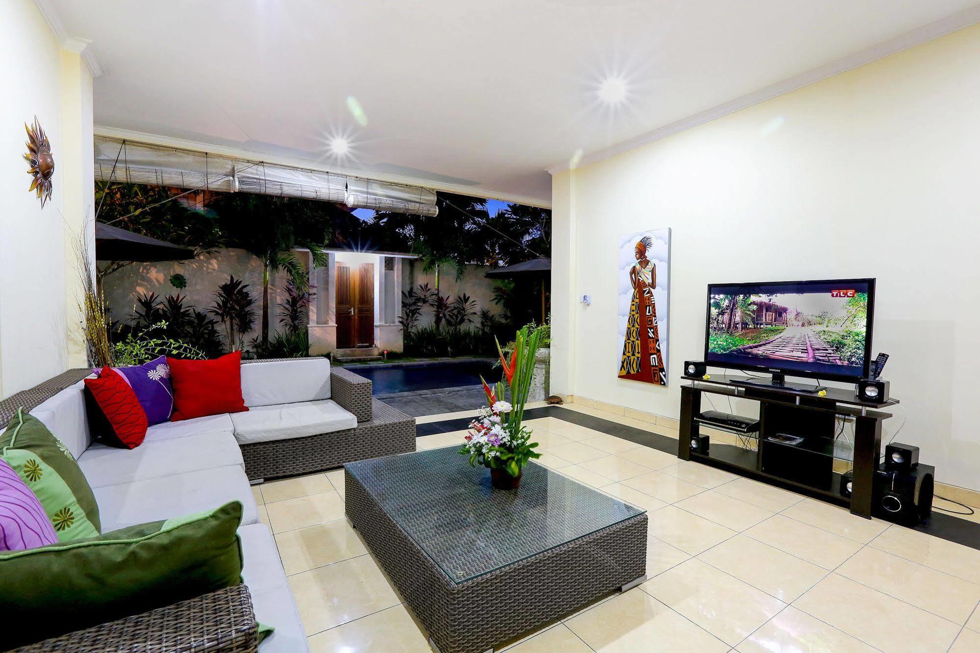 Villa Alleira Seminyak By Best Deals Asia Hospitality מראה חיצוני תמונה
